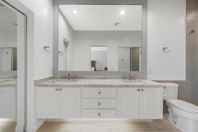Building Photo - 2058 Tarpon Lake Way