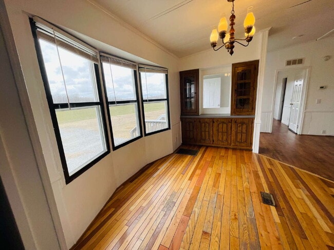 Building Photo - 3 BR, 2 BA doublewide in Pikeville school district