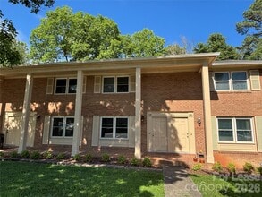 Building Photo - 128 Hillcrest Dr