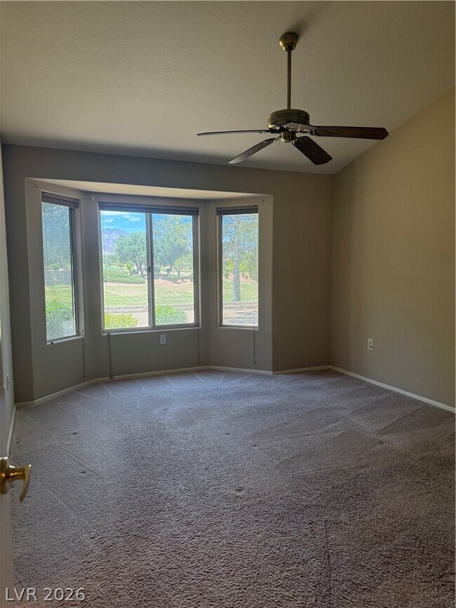 Building Photo - 2425 Showcase Dr