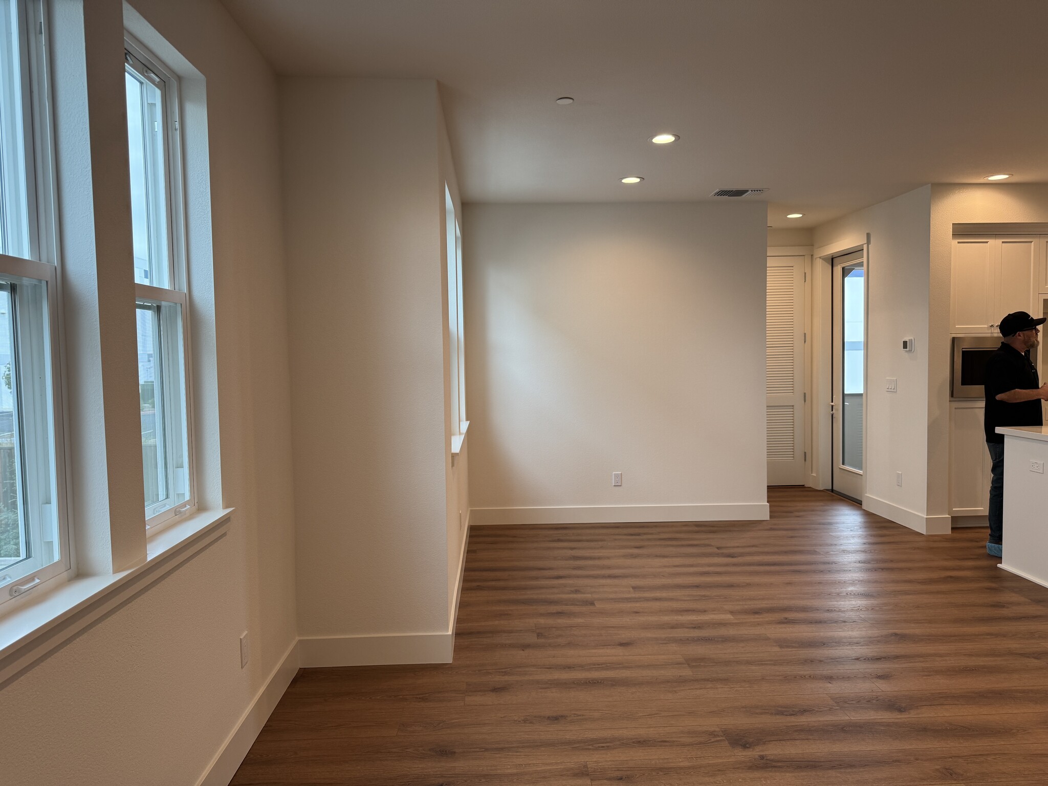 Building Photo - 35 Morera Ln