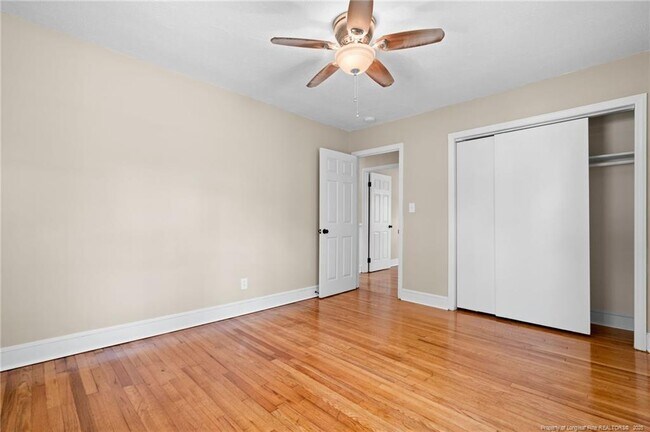 Building Photo - 4452 Oakmont Cir