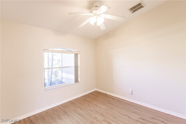Building Photo - 1156 SW 44th Terrace