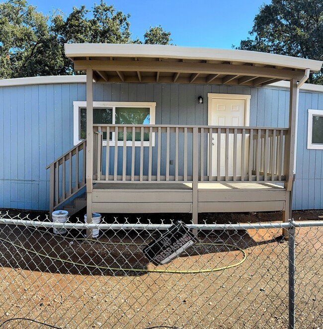 Building Photo - 3776 Laddell Ave