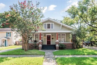Building Photo - MIDTOWN COTTAGE