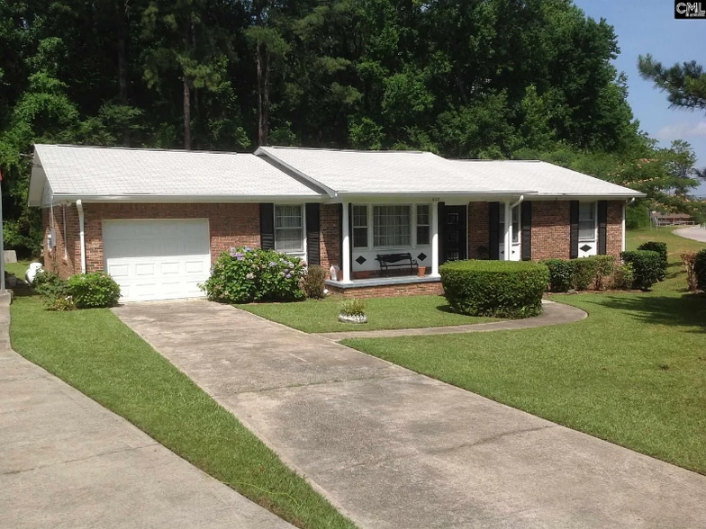 Building Photo - 612 Piney Woods Rd