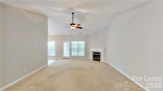Building Photo - 8321 Suttonview Dr