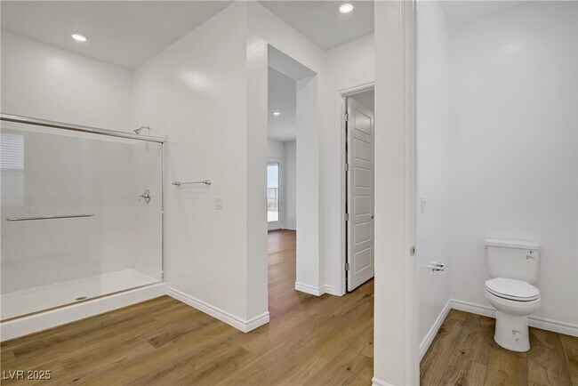 Building Photo - 12556 Heritage Hts Dr