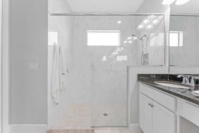 Building Photo - 5934 Buttonbush Dr