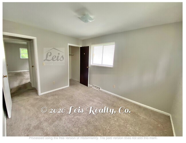 Building Photo - 400 N Owens Dr