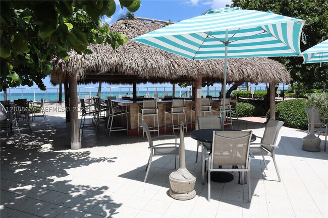 Building Photo - 3001 S Ocean Dr