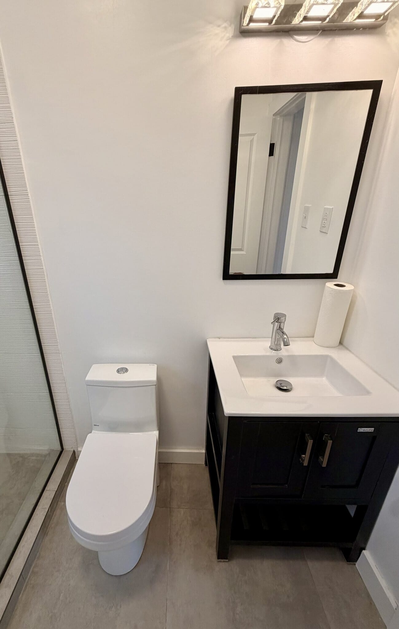 Building Photo - 1300 Dexter Terrace SE