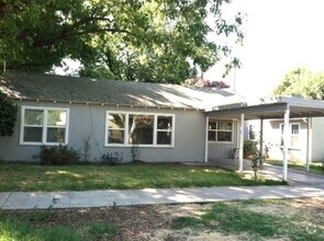 Building Photo - Lovely Two Bedroom Home on E. 5th Ave!