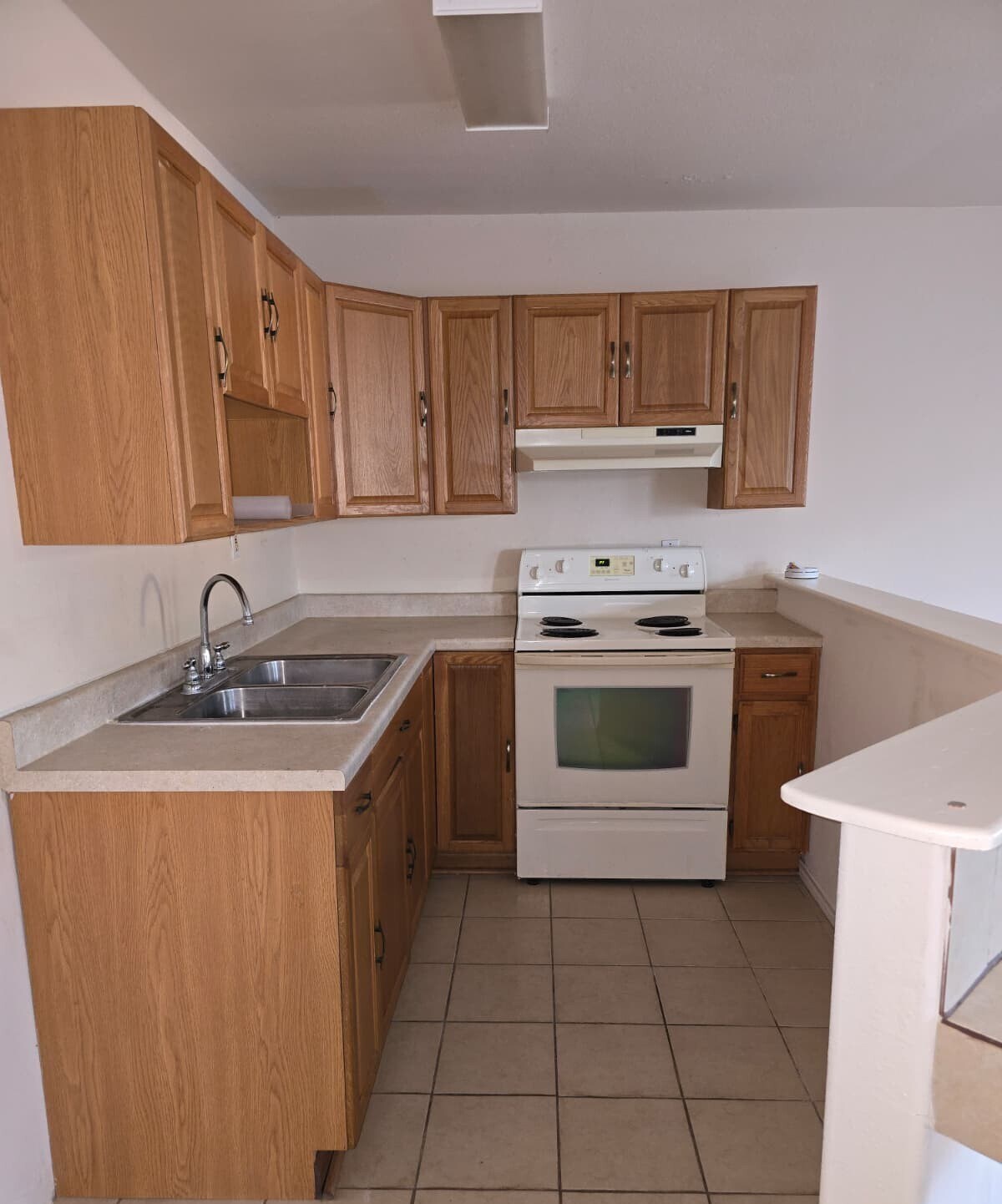 Building Photo - 351 Altgelt Ave