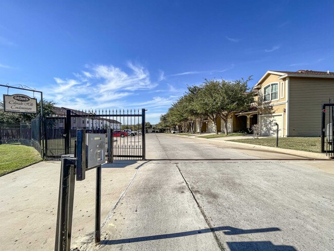 Building Photo - 4248 Dorel Dr