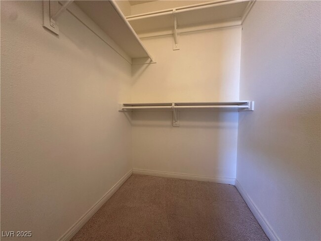 Building Photo - 231 W Horizon Ridge Pkwy