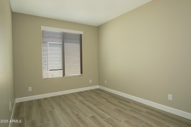 Building Photo - 16931 W Holly St