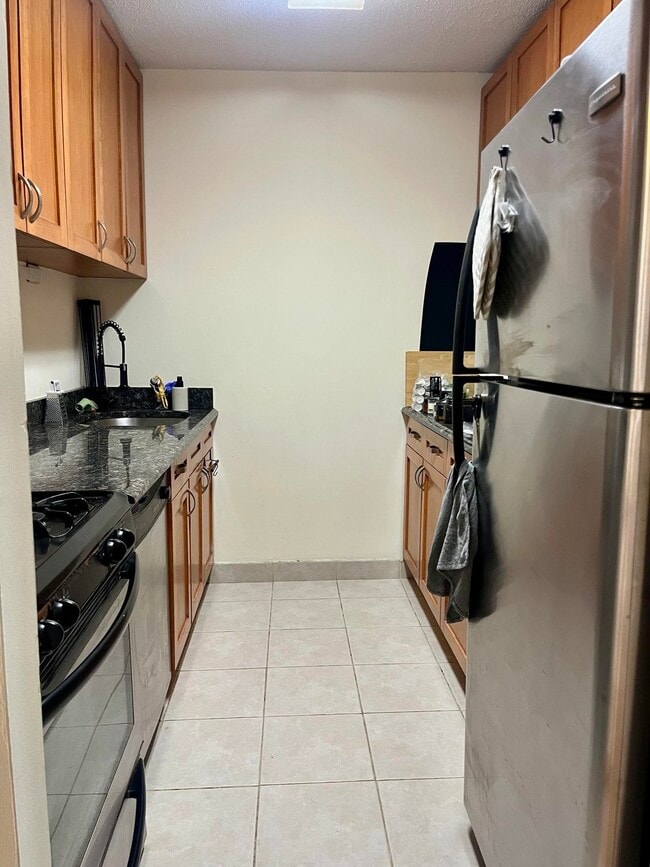 Building Photo - 7002 JFK Blvd E