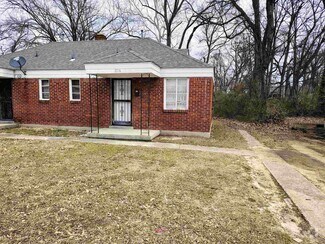 Building Photo - 826 N DUNLAP St