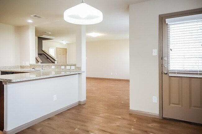 Building Photo - 5738 S Brenwood Dr