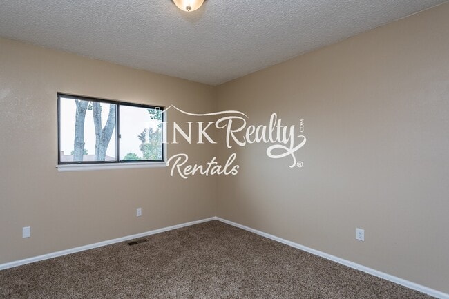 Building Photo - 8274 Caravel Dr