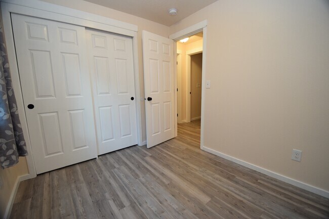 Building Photo - 18528 SW Mcclarey Dr