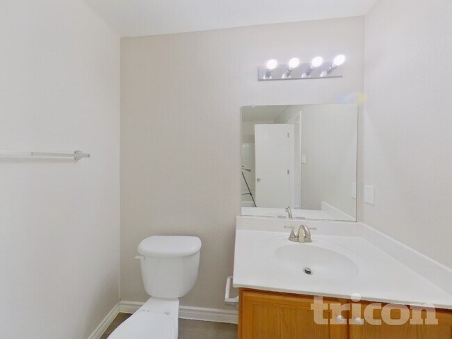 Building Photo - 1448 Castle Ridge Rd