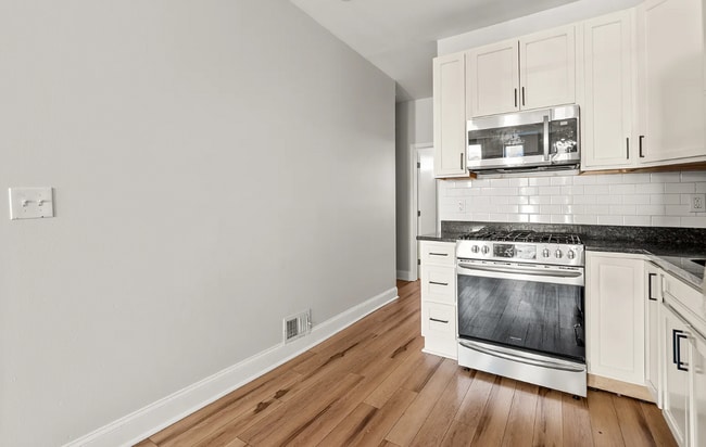 Building Photo - 41X N Collington Ave, Baltimore, MD 21231