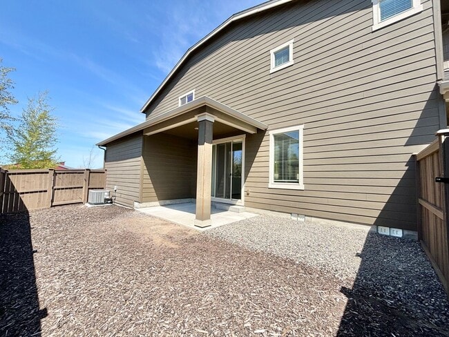 Building Photo - 2965 Yew Park Ln
