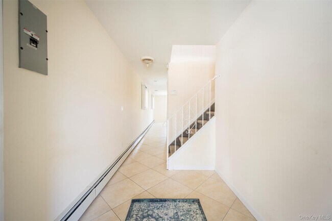 Building Photo - 11 7th St