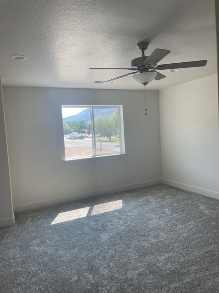 Building Photo - 917 N 100 W