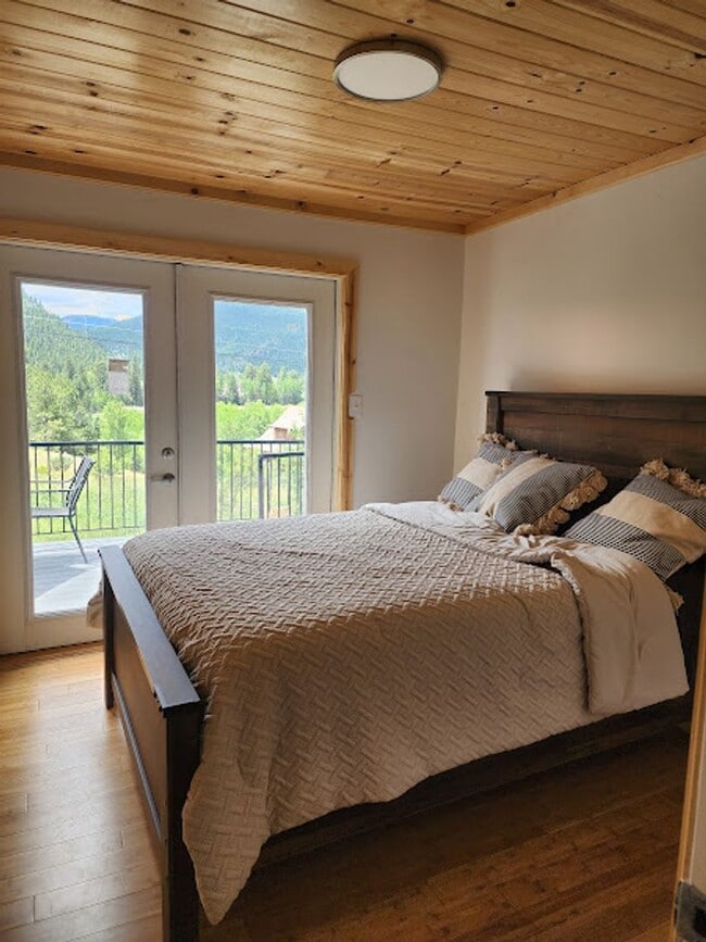 Building Photo - Long Realty & Property Management - Very Beautiful Cabin Close to Ski Resorts