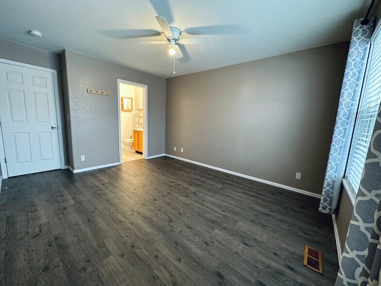 Building Photo - 2085 E 103rd Ave