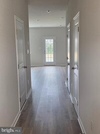 Building Photo - 57 Alexander Wy