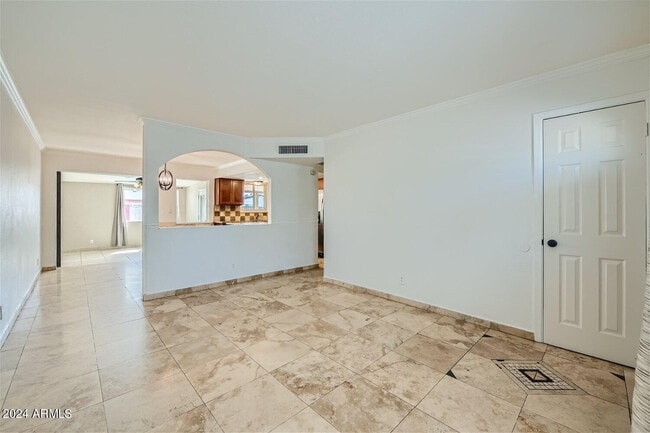 Building Photo - 3615 S Margo Dr