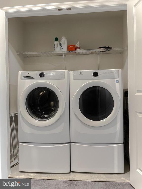 Building Photo - 23810 Myrtle Glen Way