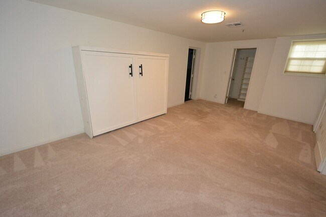 Building Photo - 3BED/3.5BATH in Hollywood Beach