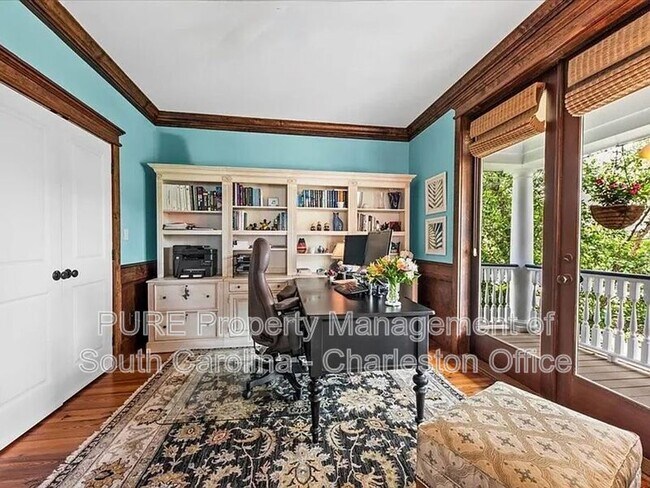 Building Photo - 1597 Rivertowne Country Club Dr