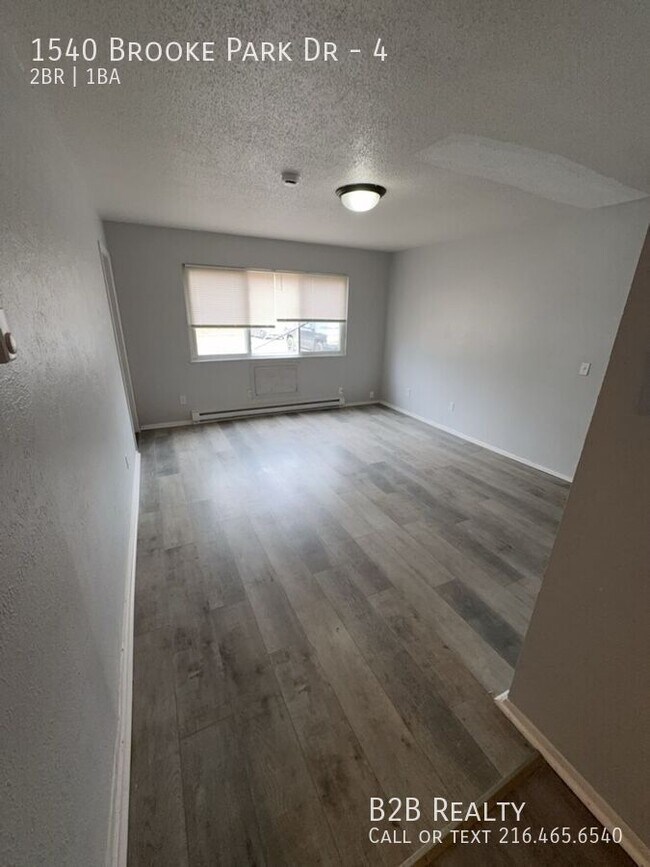 Building Photo - 1540 Brooke Park Dr