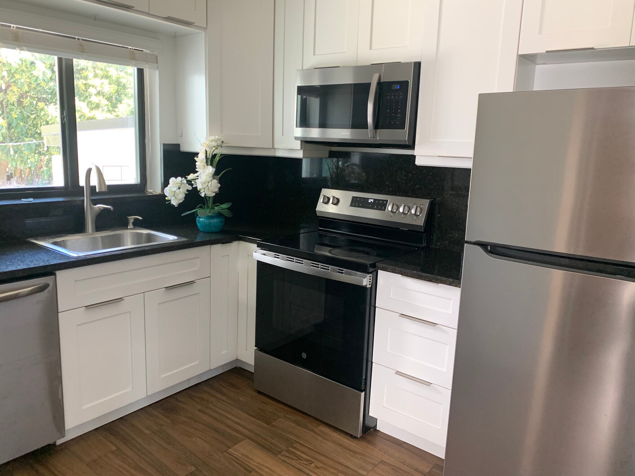 Building Photo - 1975 SW 17th Ct