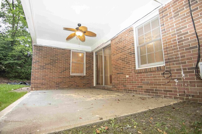 Building Photo - 4100 King Arthur Pl