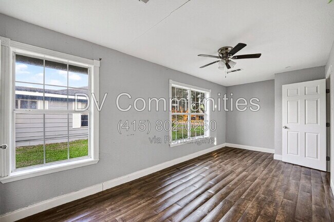 Building Photo - 3315 Bond St
