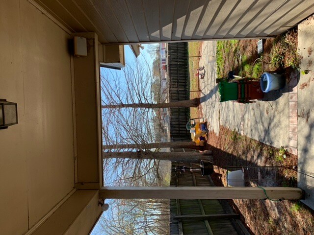 Building Photo - 9542 Summer Pointe Ave