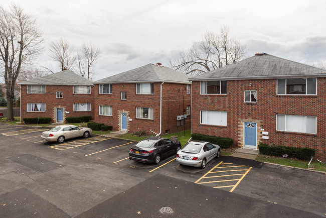 Building Photo - U-Crest &amp; Belvedere Apartments