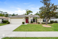 Building Photo - 3-Bedroom Home with Generous Space