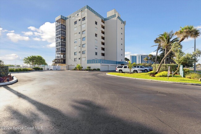 Building Photo - 1125 Jimmy Buffett Mem Hwy