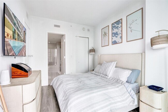 Building Photo - 1300 S Miami Ave