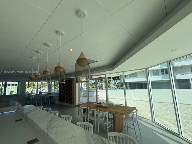 Building Photo - 5900 Collins Ave