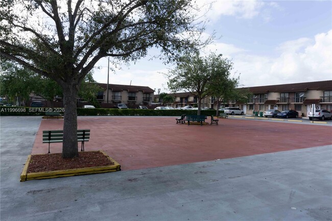 Building Photo - 1911 SW 107th Ave