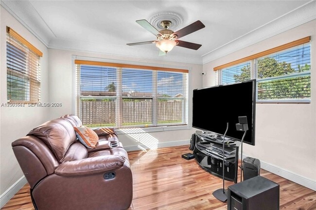 Building Photo - 2825 SW 5th St